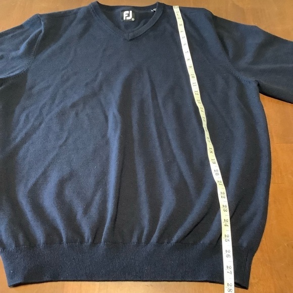 FOOTJOY Golf Leisure V-neck Sweater. Size L/XL - Picture 5 of 8